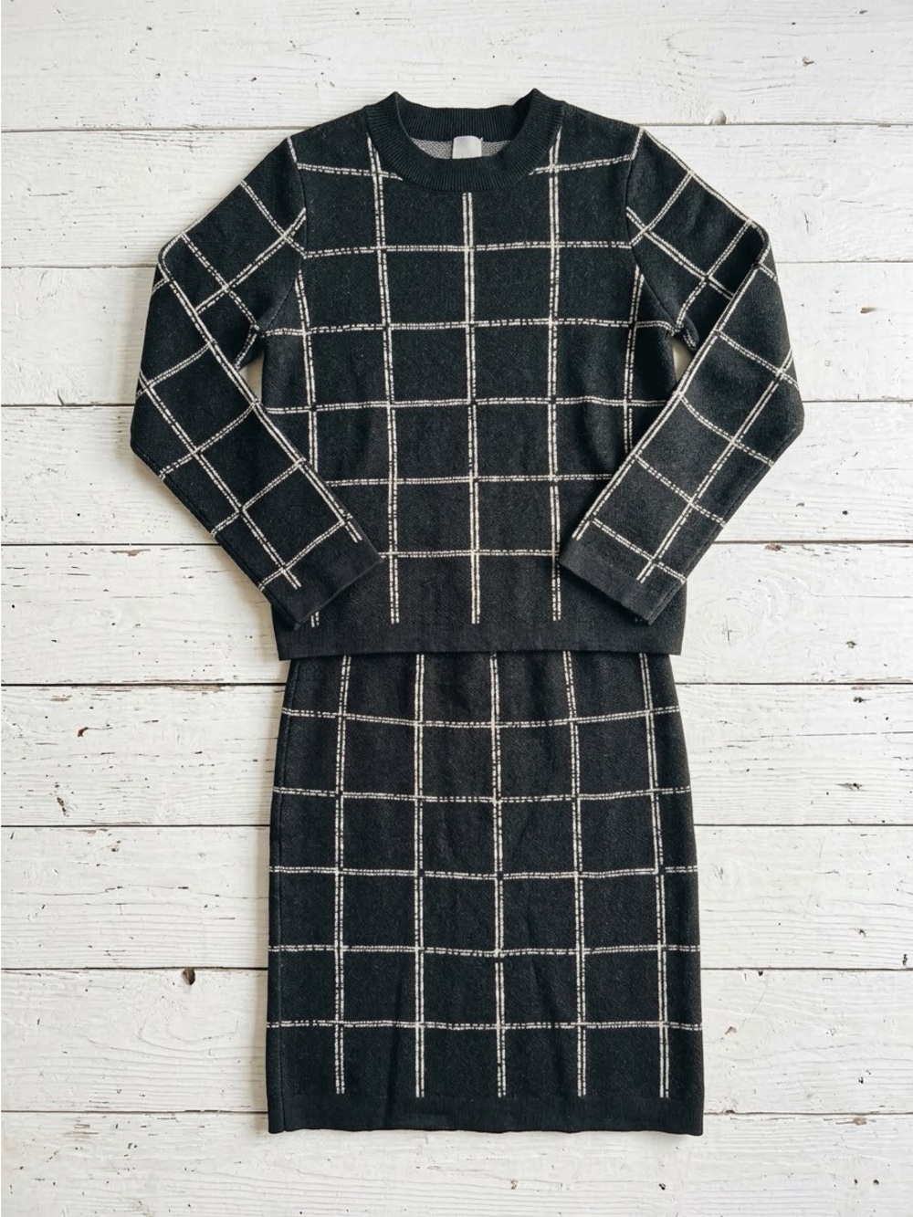 H&M Windowpane Grid 2-Piece Knit Sweater & Midi Skirt Set Black Size Small